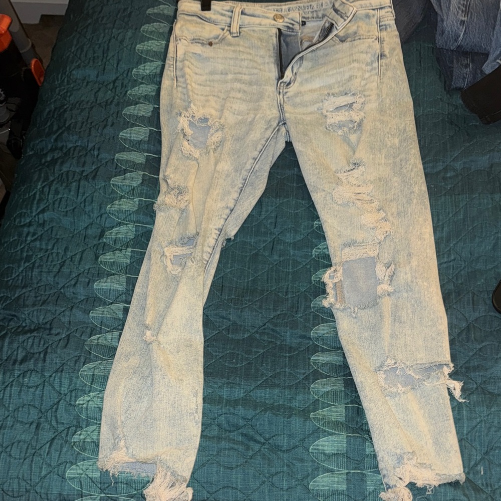 American Eagle Outfitters Light Blue High Rise Jeans
